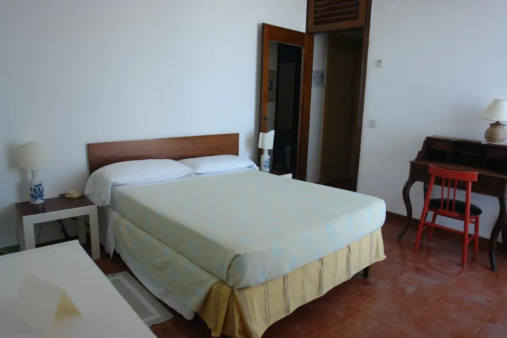 TRIPLE STANDARD Room, Hotel Della Baia, Naples