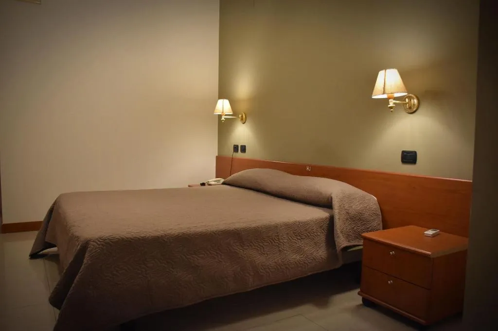 SINGLE STANDARD Room, Hotel Joy, Naples