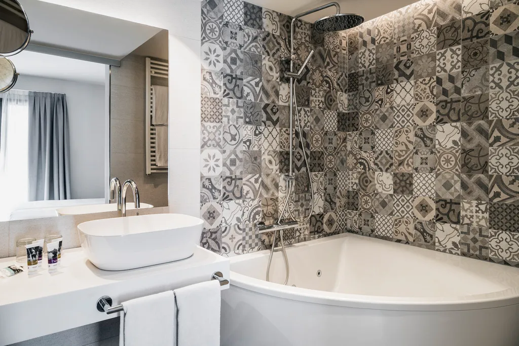 JUNIOR SUITE STANDARD Room, Mercure Barcelona Condor, Barcelona