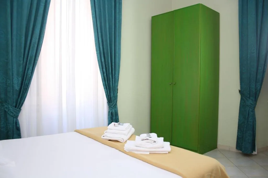 Room, La Dolce Vita Romana, Rome