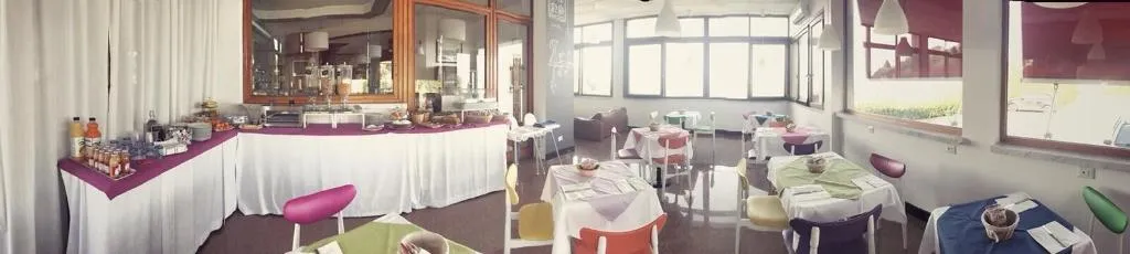Restaurant, Mini Hotel, Naples