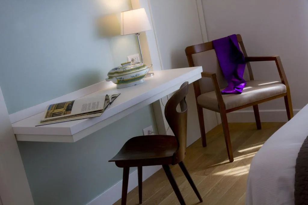 Room, Ripense In Trastevere, Rome