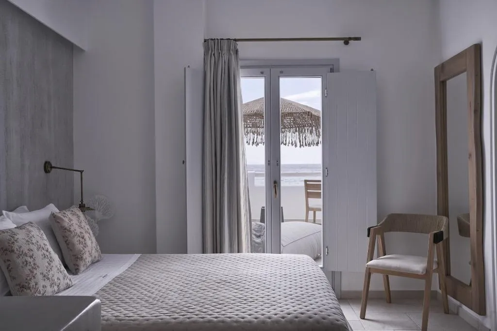 Room, Makris Beach Hotel, Santorini