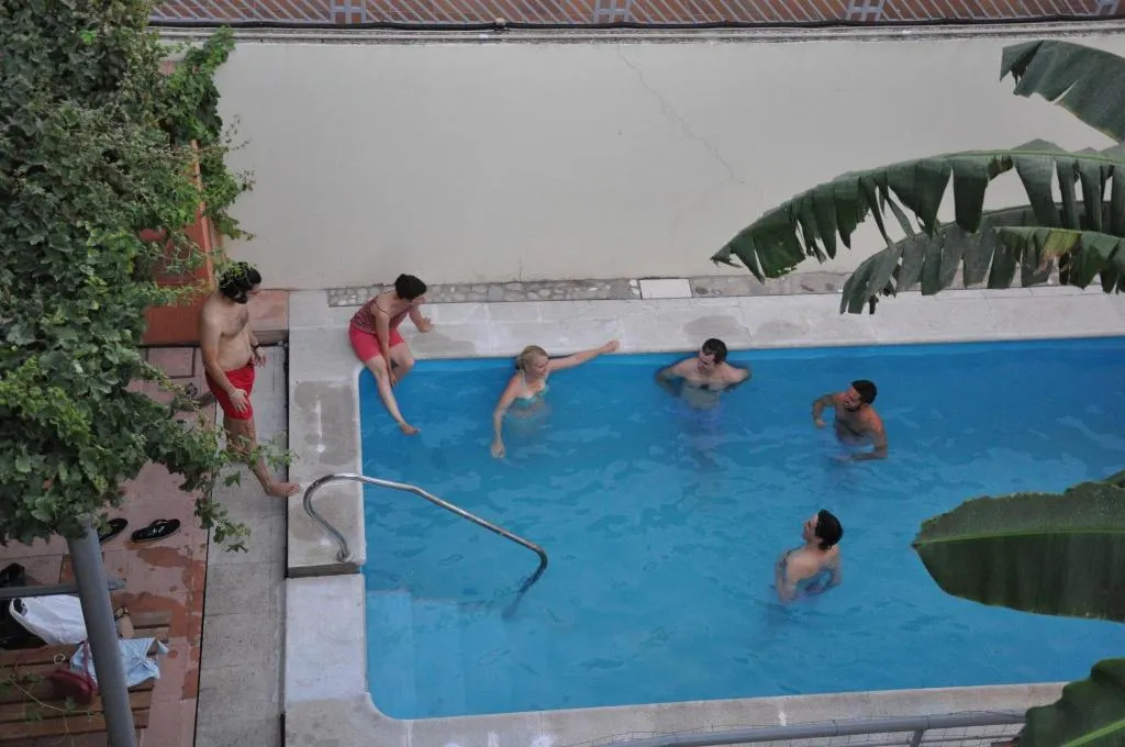 Sports and Entertainment, Lemon Garden Hostel Sevilla, Seville