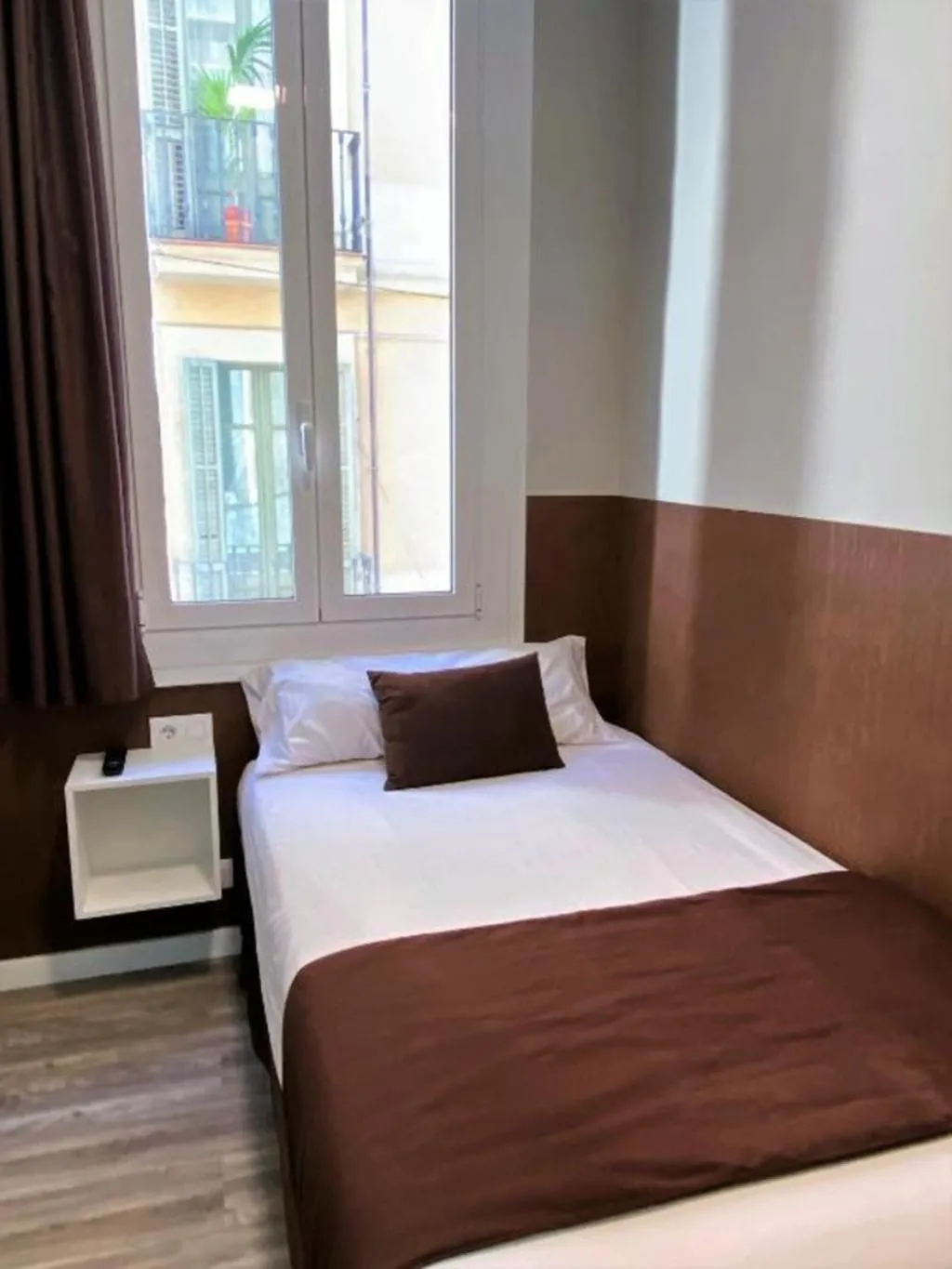 DOUBLE CAPACITY 1 Room, BCN Urbaness  Hotels Bonavista, Barcelona