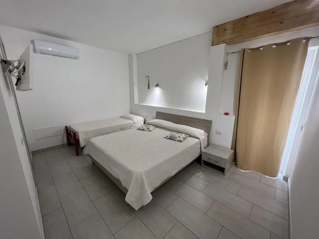 Room, Al Mare Da Francesca, Olbia