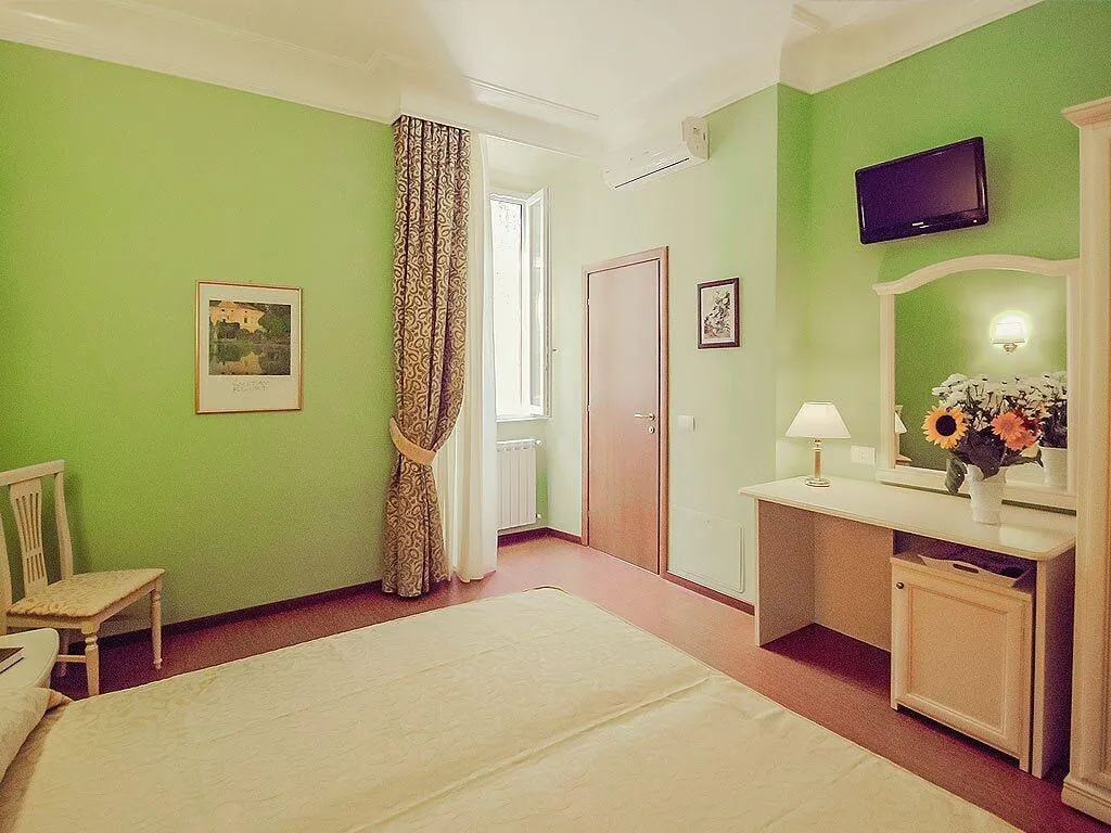 Room, Adriana E Felice, Naples