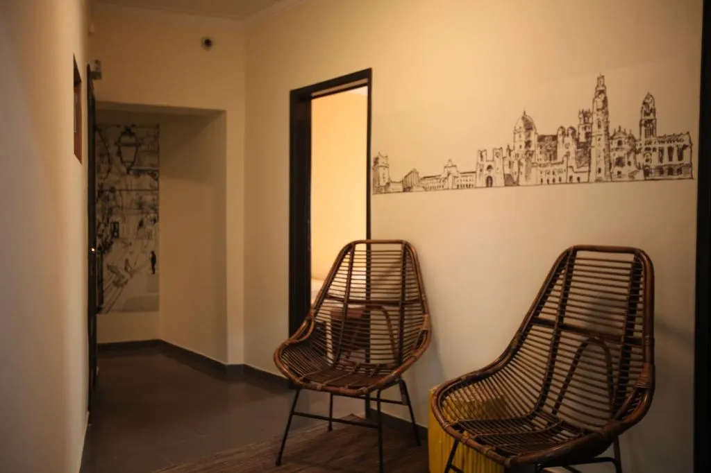 Lobby, Happy Mike Hostel, Lisbon