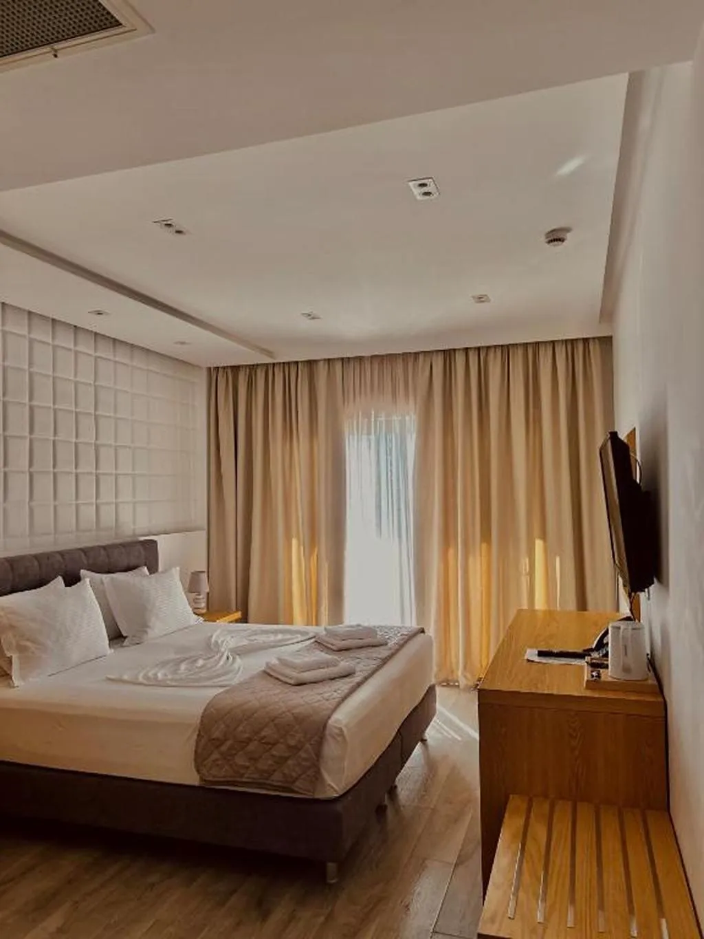 DOUBLE DELUXE SEA VIEW Room, Hotel Vola, Southern Albania