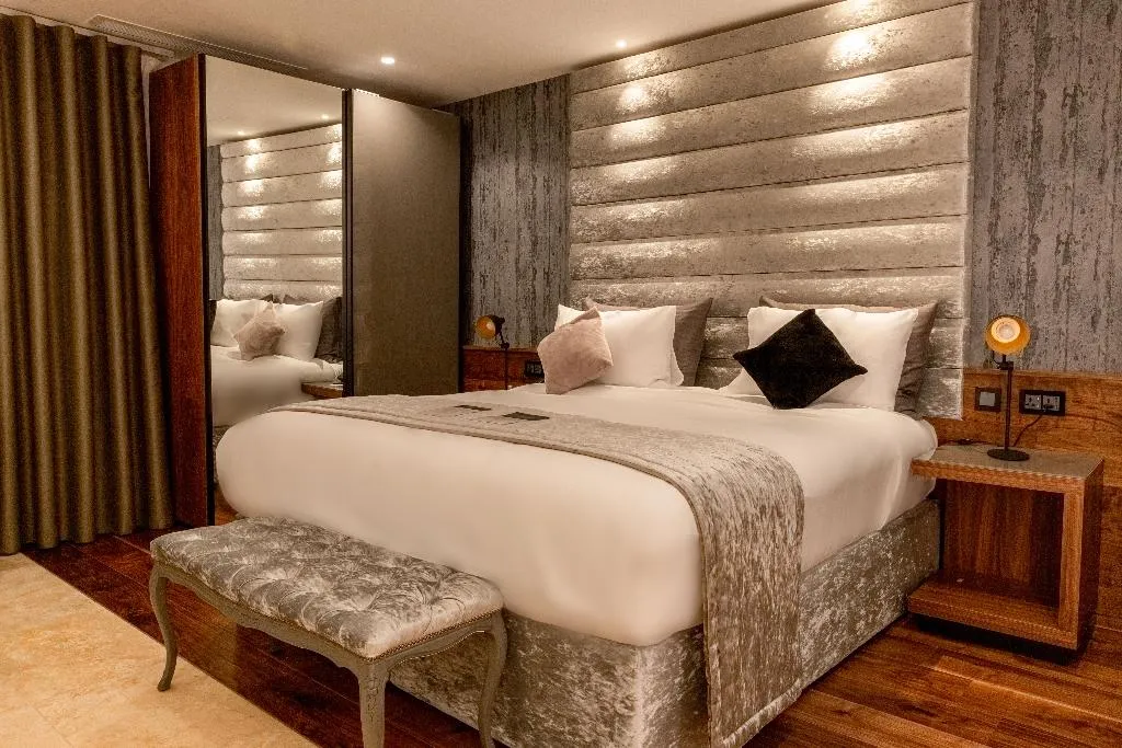 FAMILY ROOM STANDARD Room, The Village Boutique & Spa, Malta