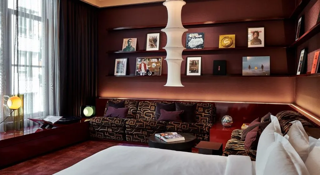 SUITE STANDARD Room, De LEurope Amsterdam, Amsterdam