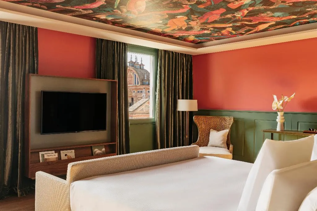 JUNIOR SUITE WITH VIEWS Room, Hotel Colón Gran Meliá, Seville