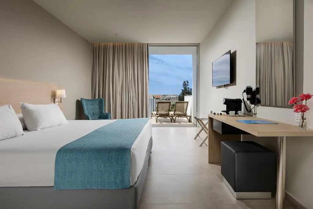 DOUBLE PREMIUM WITH VIEWS Room, Mayfair  Hotel, Cyprus