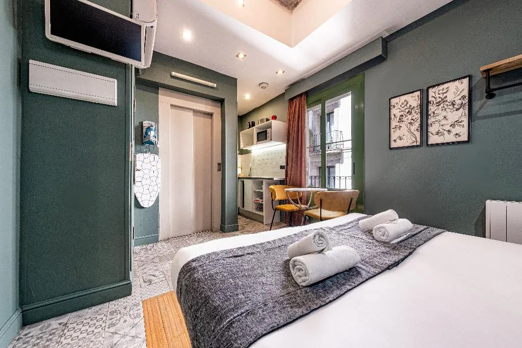 STUDIO CAPACITY 1 Room, AinB Born Damas Apartment, Barcelona
