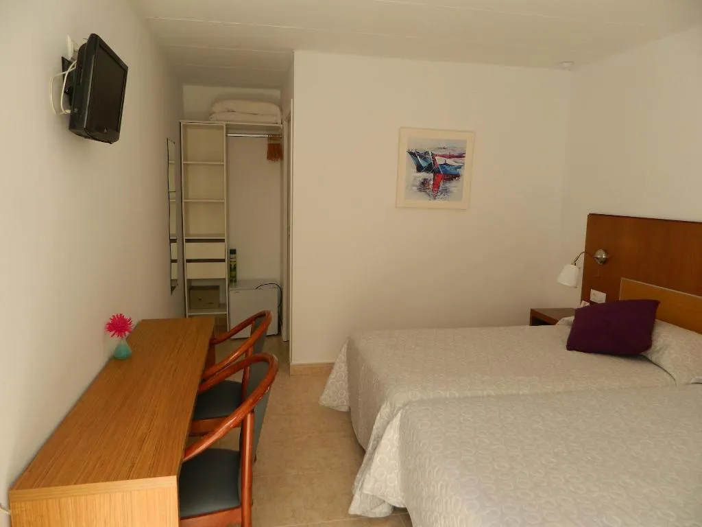 Room, Pension Rovior, Costa Dorada