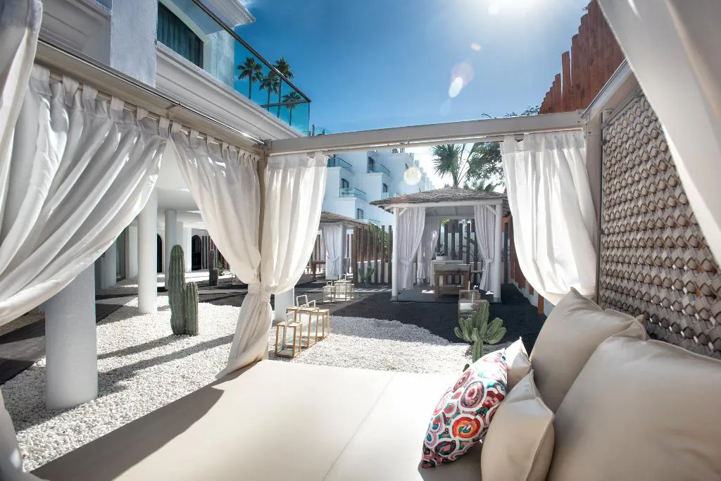 Sports and Entertainment, Guayarmina Princess, Tenerife
