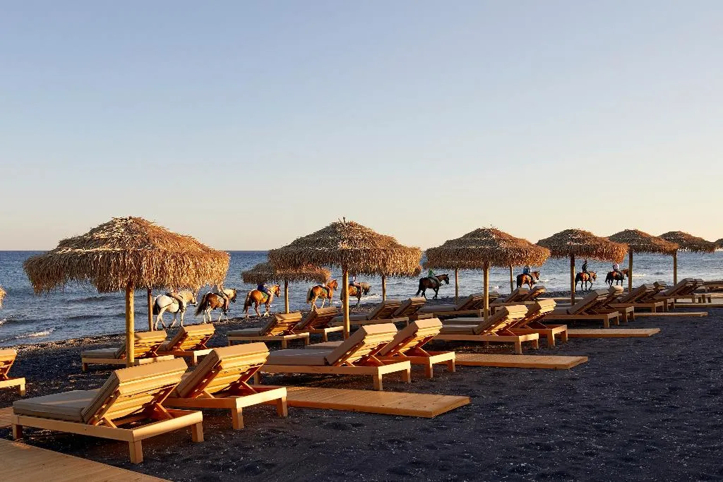 Beach, Sea Breeze Santorini Beach Resort, Curio Collectio, Santorini