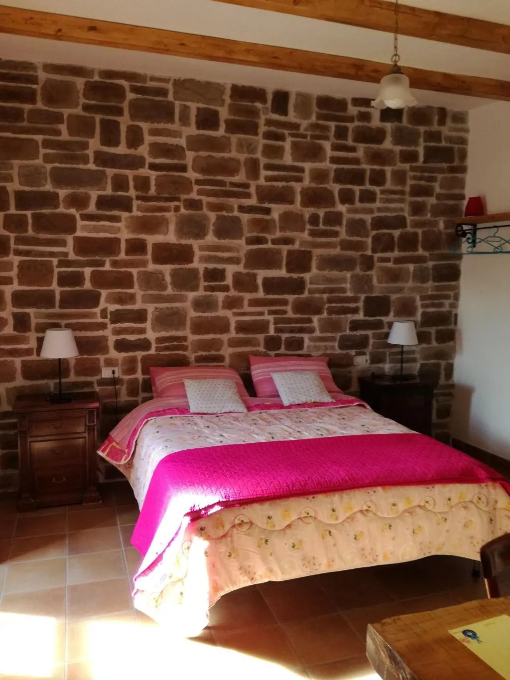 Room, B&B PompeiLog, Naples