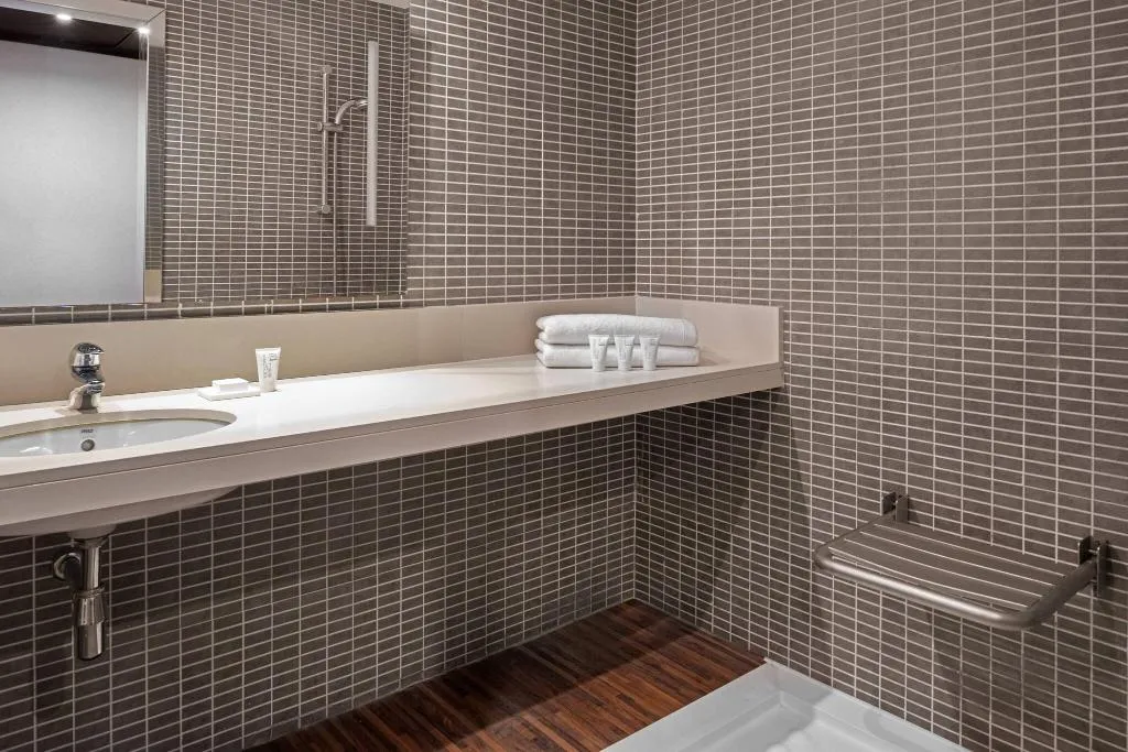 DOUBLE GARDEN VIEW KING BED Room, AC Gava Mar, Barcelona