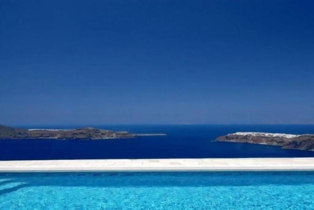 JUNIOR SUITE KING SIZE BED Room, Absolute Bliss Imerovigli Suites, Santorini
