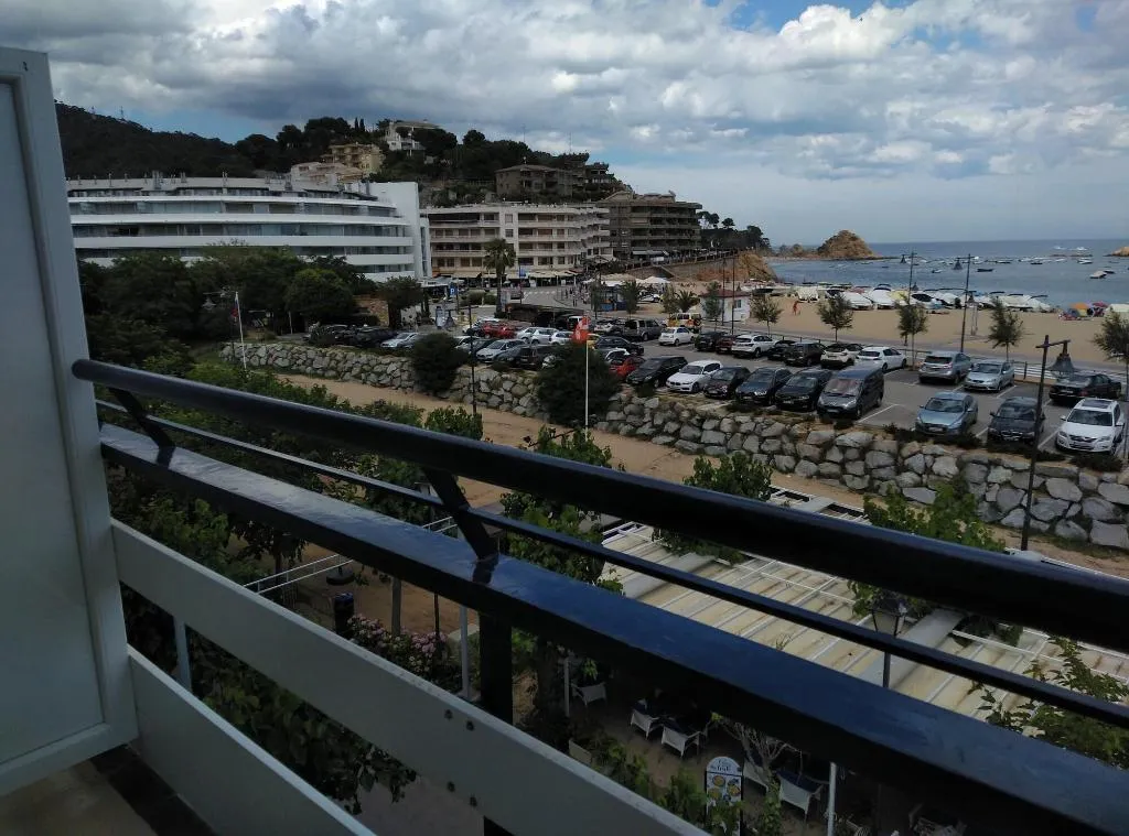 Room, Corisco, Costa Brava