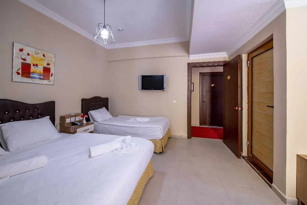 FAMILY ROOM CAPACITY 4 Room, Ahsen Hotel, Antalya