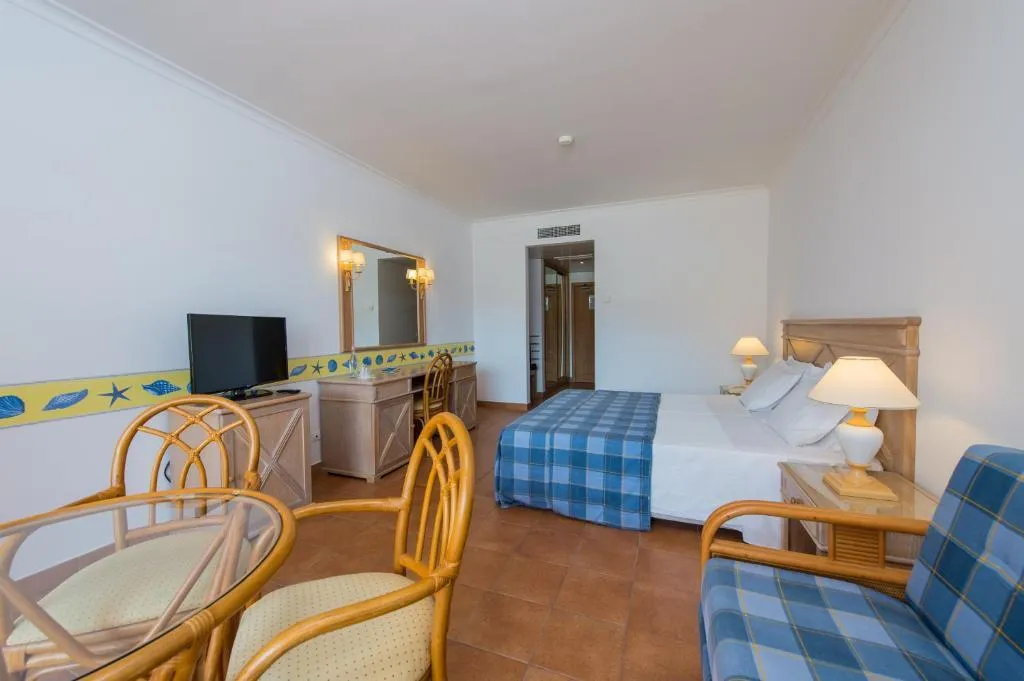 TWIN DELUXE PARTIAL OCEAN VIEW Room, Vila Baleira Porto Santo, Porto Santo