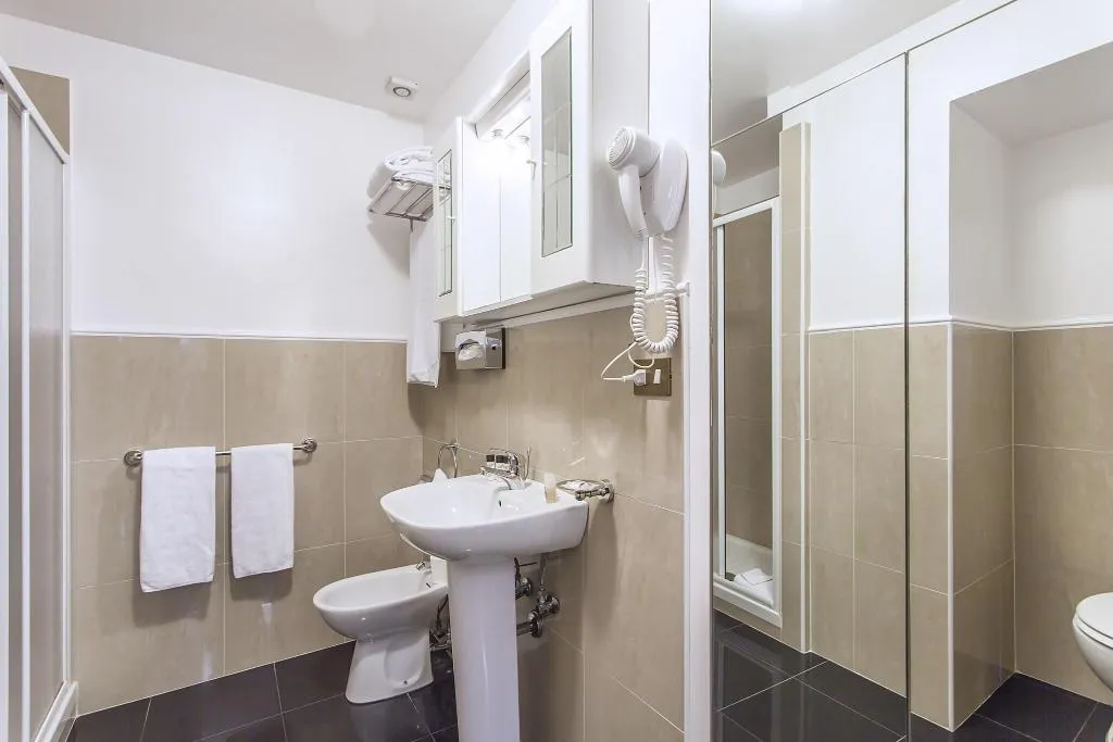 Room, Hotel Regina Giovanna, Rome