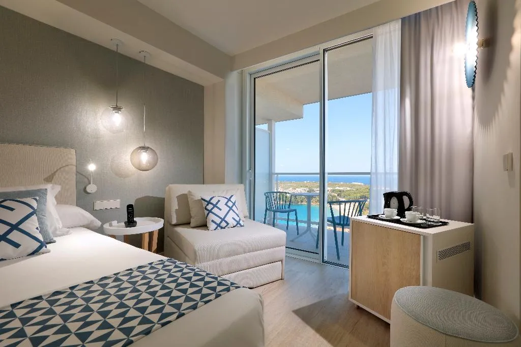 Double or Twin DELUXE SEA VIEW Room, Palladium Hotel Menorca, Menorca
