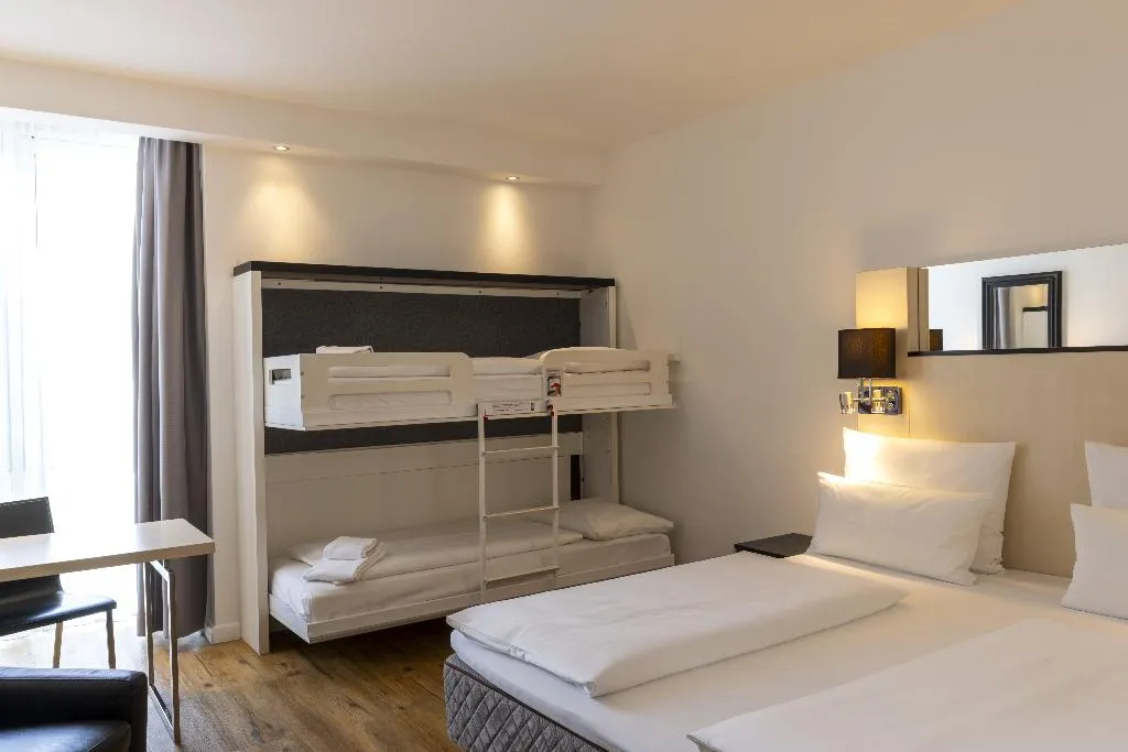 FAMILY ROOM STANDARD Room, Scandic Berlin Kurfürstendamm, Berlin