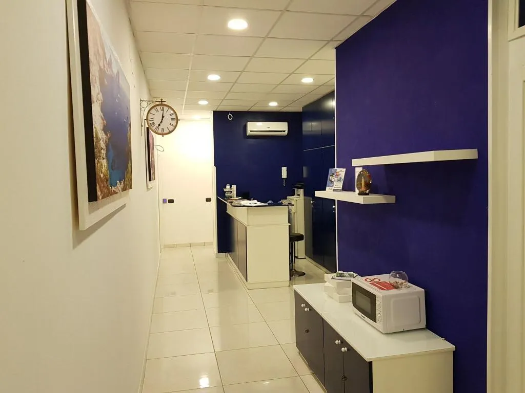 Lobby, La Nuit, Naples