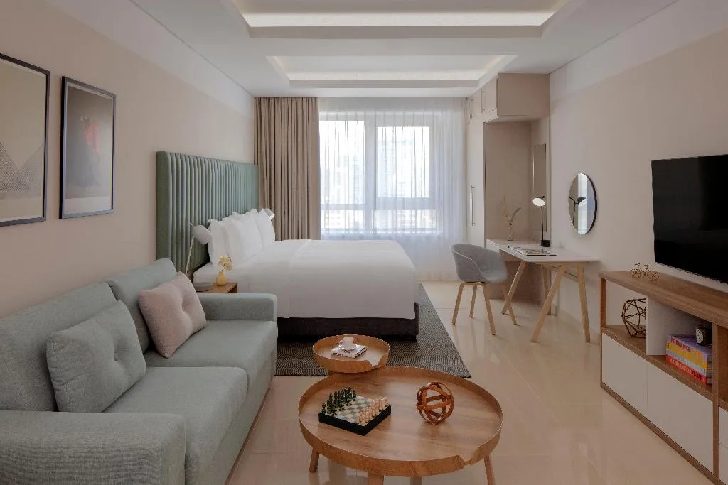 STUDIO STANDARD Room, Staybridge Suites Dubai Internet City, Dubai