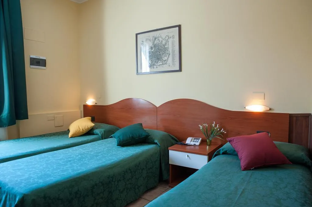 TRIPLE STANDARD Room, The Best Hotel, Milan