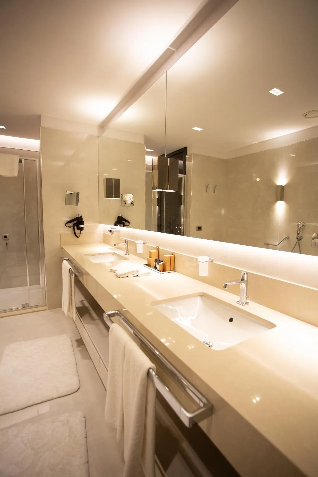SUITE KING SIZE BED Room, EN Hotel Boutique Izmir, Izmir