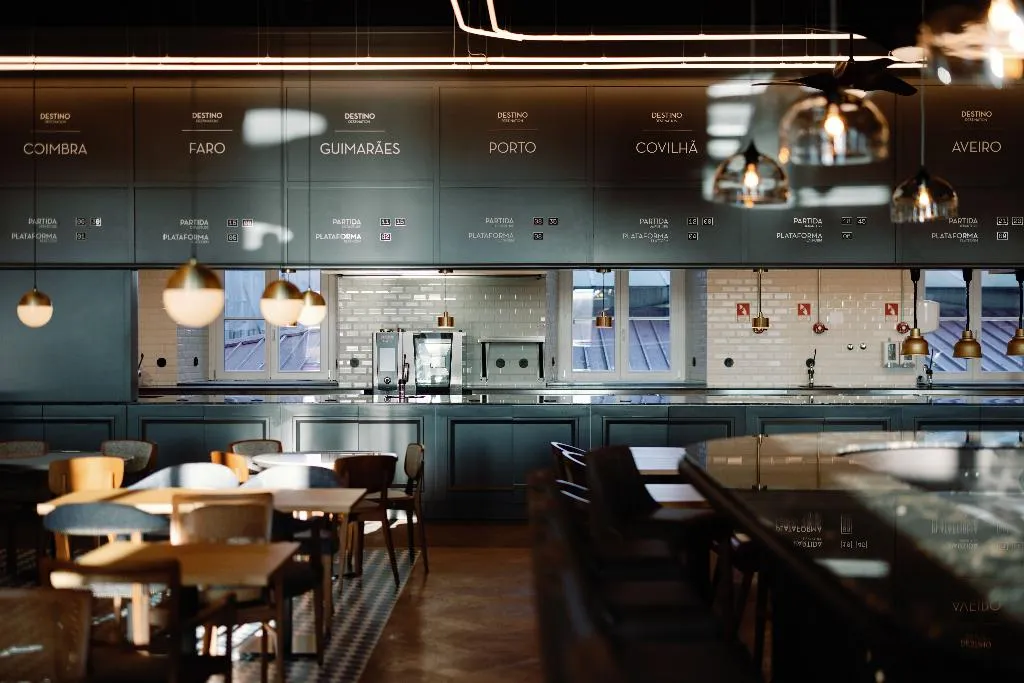 Restaurant, The Editory Riverside Santa Apolonia Hotel, Lisbon
