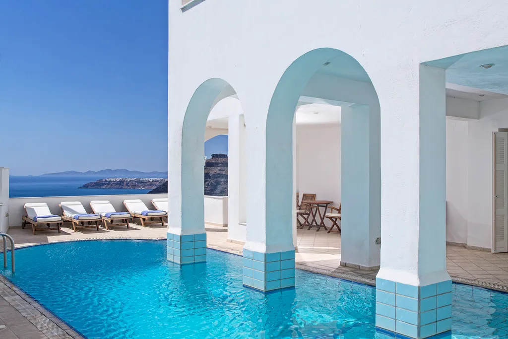 Pool, Atlantis, Santorini