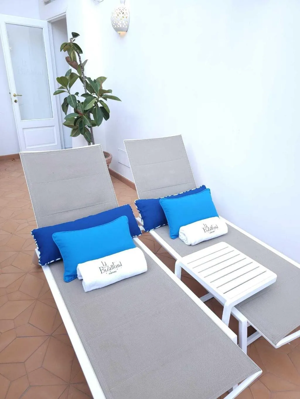 Room, La Bizantina, Naples