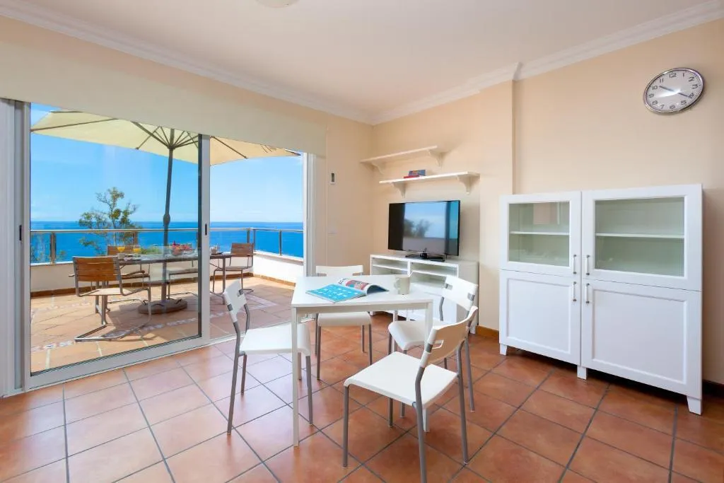 APARTMENT SEA VIEW TWO BEDROOMS Room, Terrazas Los Gigantes, Tenerife