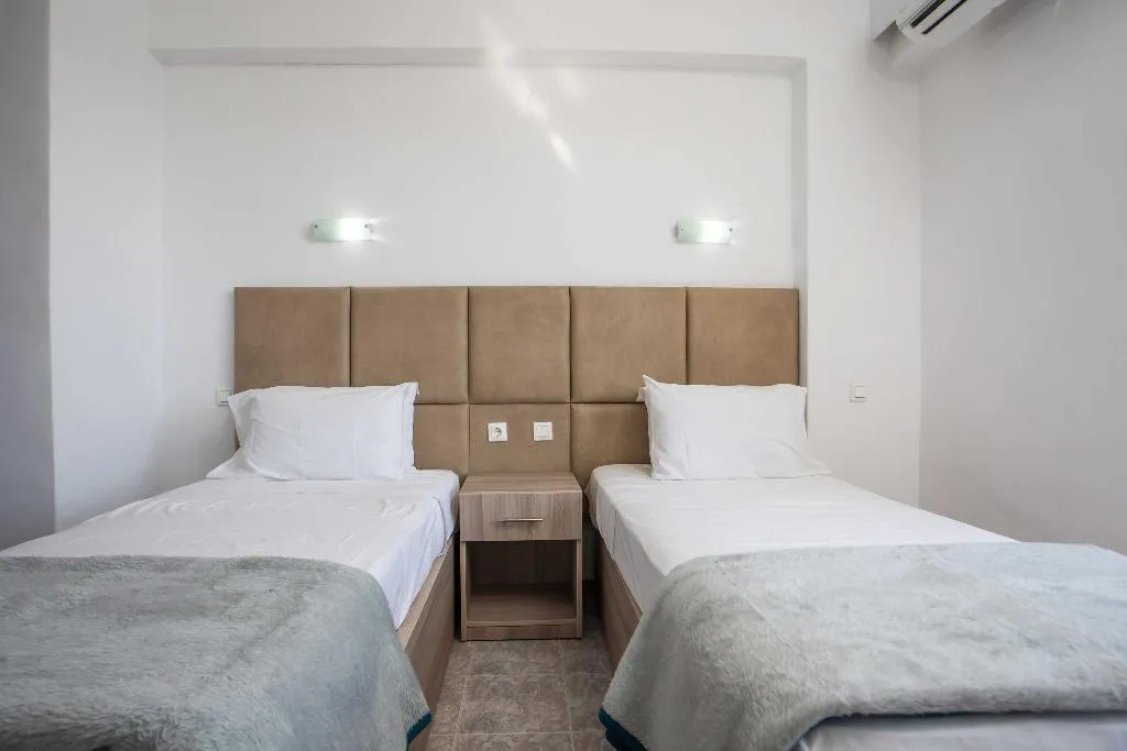 Room, Butterfly Studios, Rhodes