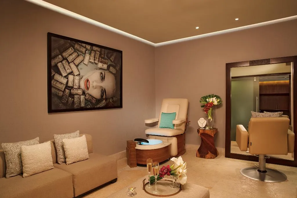 Sports and Entertainment, Secrets The Vine Cancun, Cancun Area