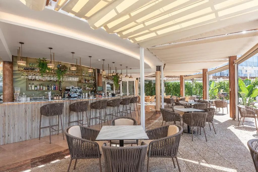 Bar, Valentin Grand Park Suite Hotel, Majorca