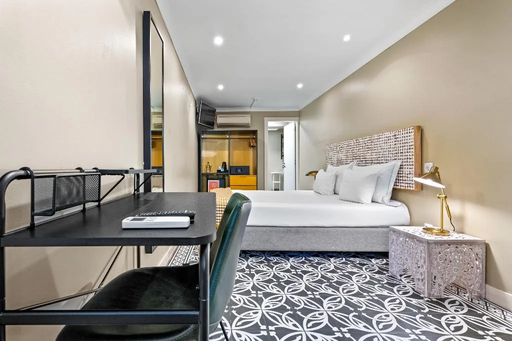 DOUBLE STANDARD Room, Casa do Patio by Shiadu, Lisbon
