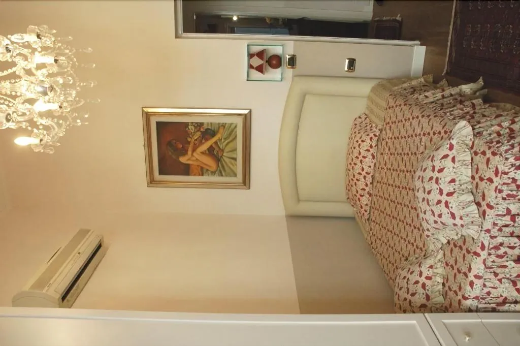 Room, Charme Holidays Colosseum, Naples