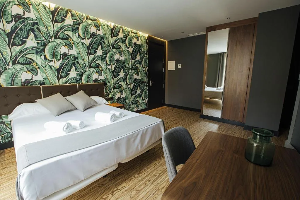 DOUBLE TWO BEDS Room, Málaga Premium Hotel, Costa Del Sol