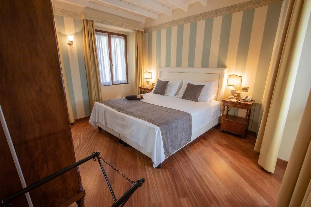 DOUBLE DELUXE ONE BEDROOM Room, Le Due Corti, Milan