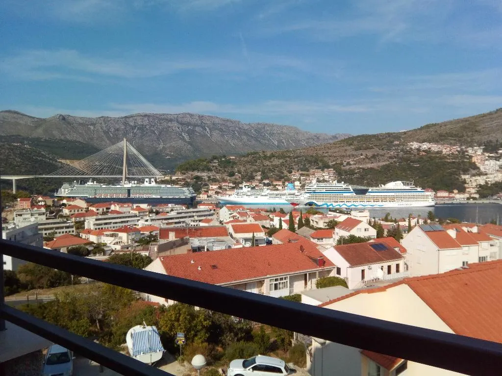 APARTMENT HARBOUR VIEW Room, House Perone, Dubrovnik