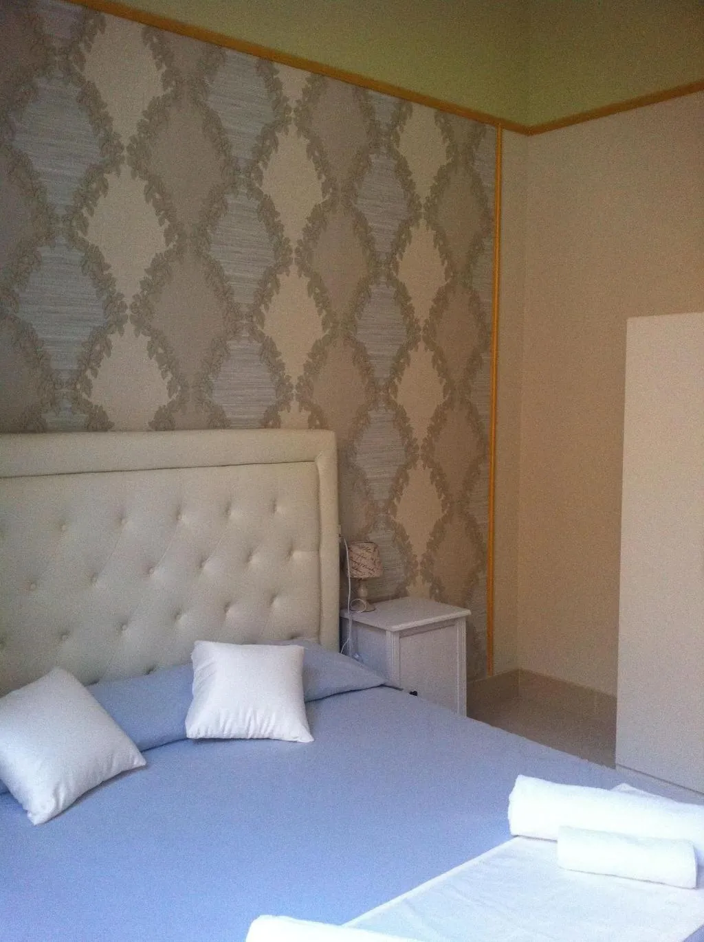 Room, Magister, Rome