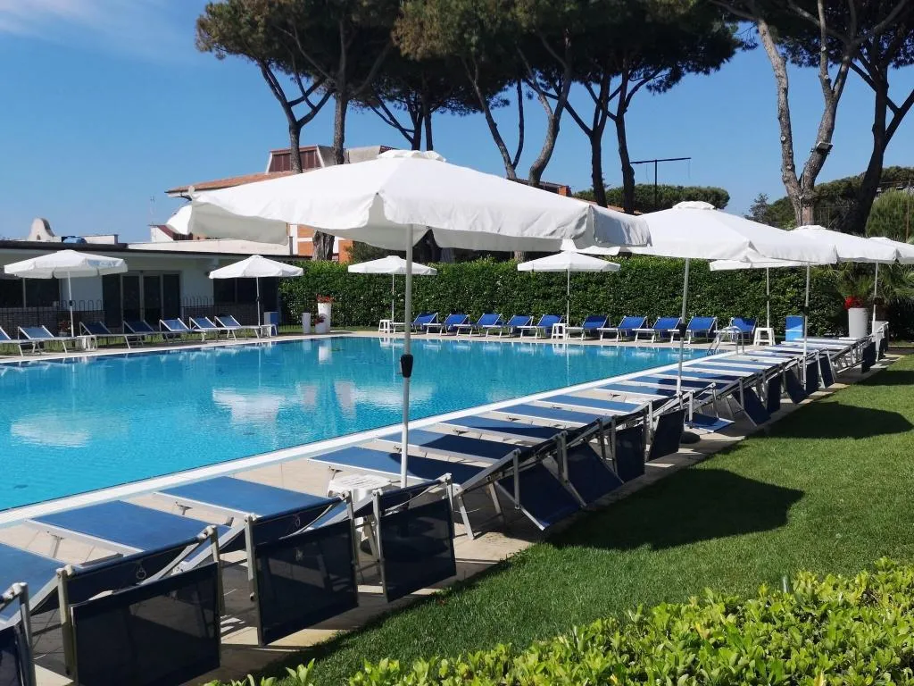 Pool, Albergo Mediterraneo, Rome