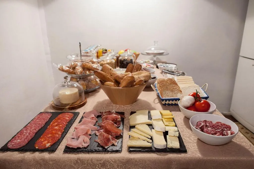 Restaurant, Hostel Bed In Girona, Costa Brava