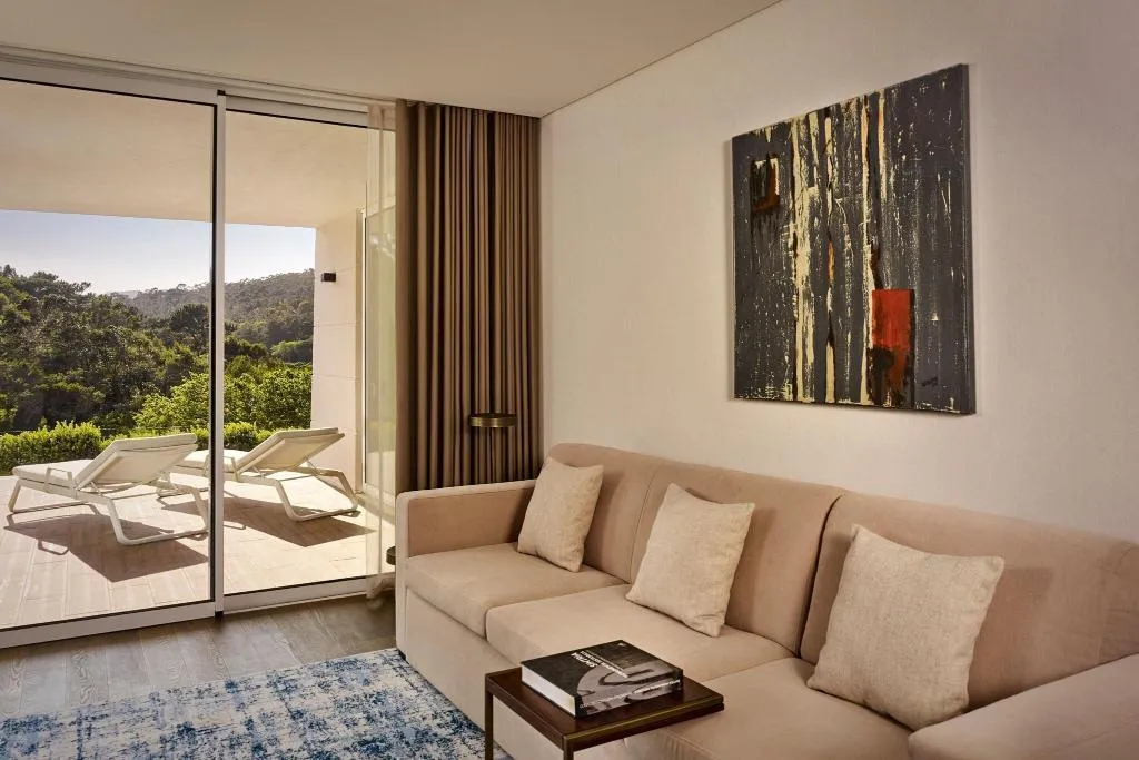 Room, Penha Longa, Lisbon